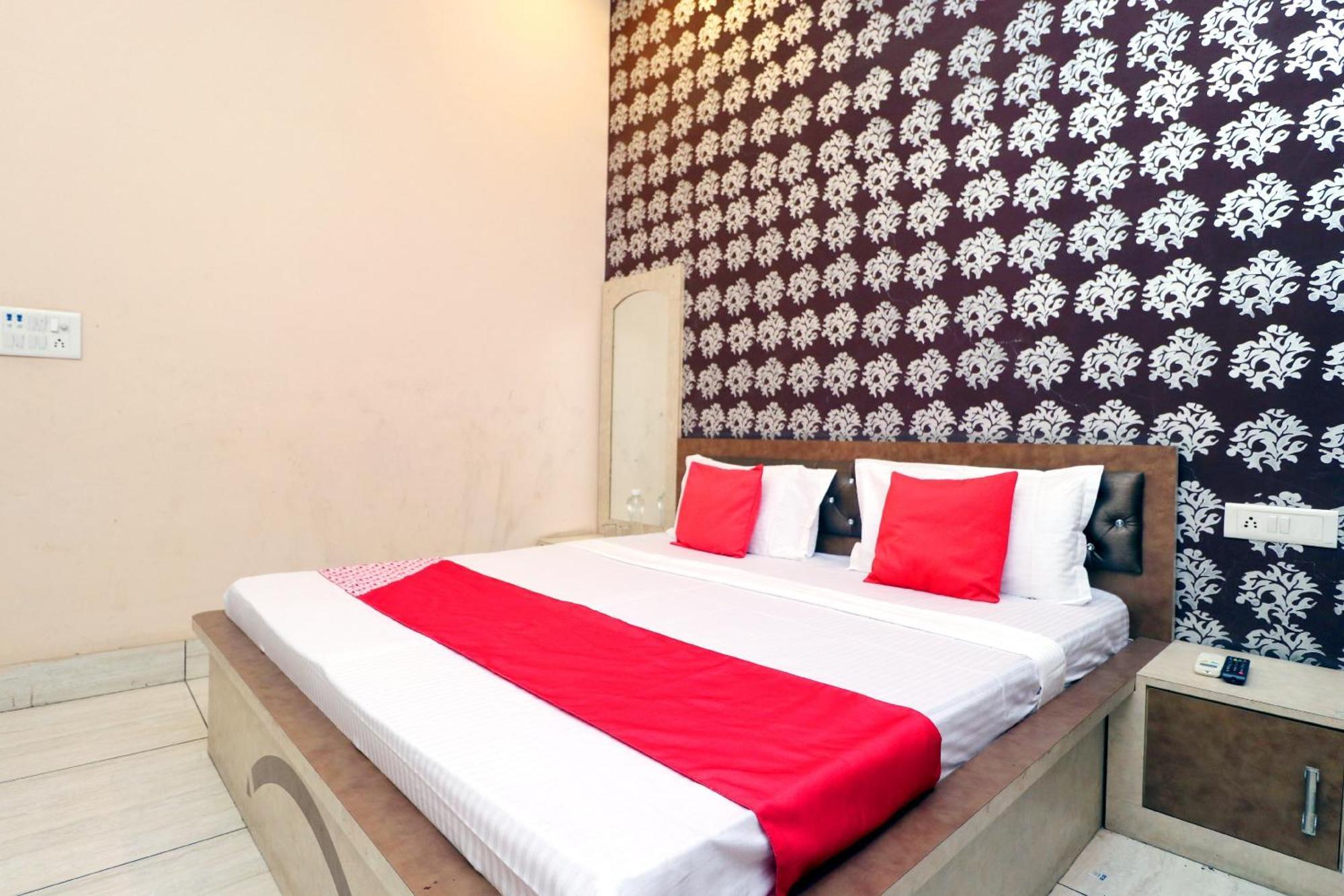 Hotel O Pushp Vatika Bhiwani Ngoại thất bức ảnh