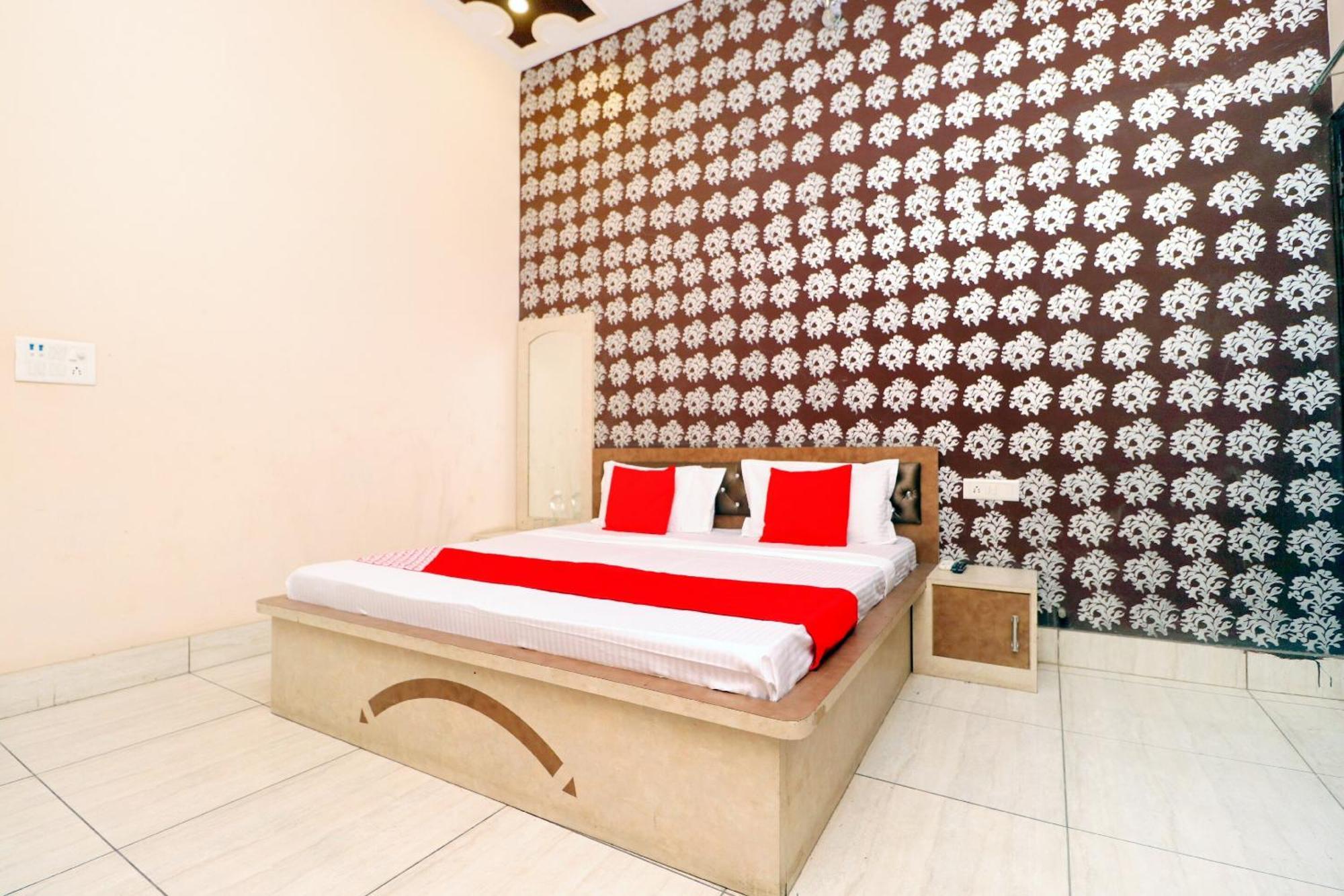 Hotel O Pushp Vatika Bhiwani Ngoại thất bức ảnh