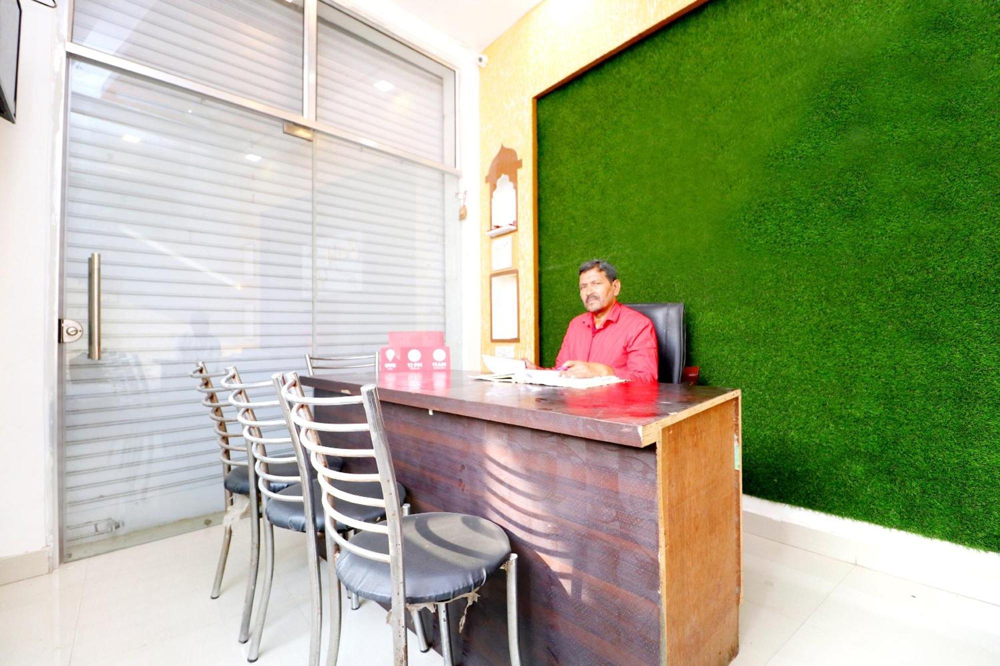 Hotel O Pushp Vatika Bhiwani Ngoại thất bức ảnh